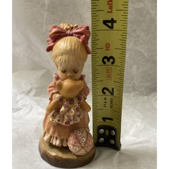 Wood Carving ANRI Wake-up Kiss Girl & Toys Figurine Signed Sarah Kay Teddy Vtg - Picture 11 of 12